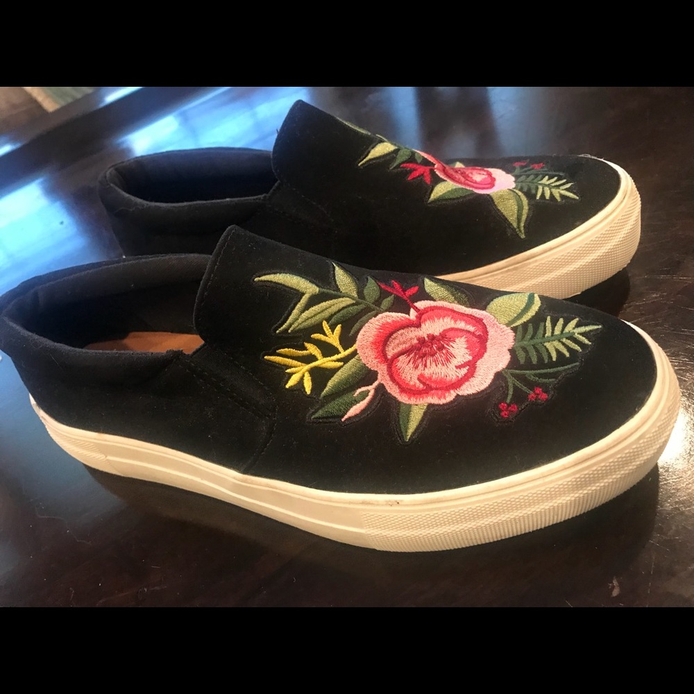 Embroidered Van style slip ons